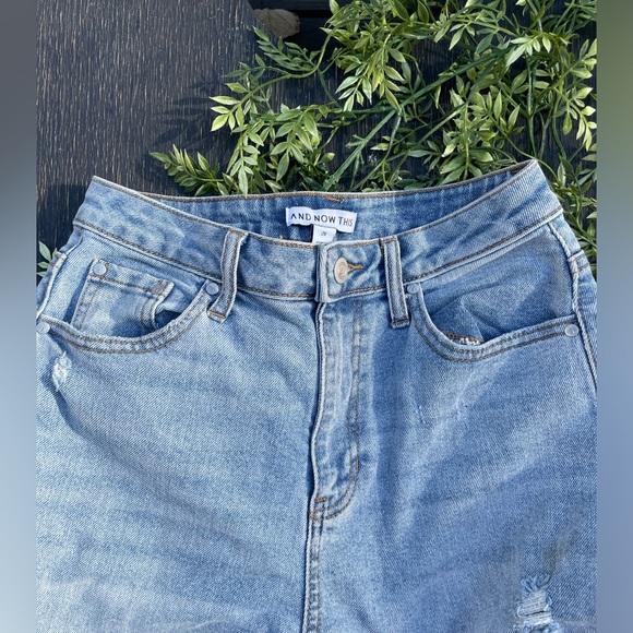 And Now This Jeans - Picture 3 of 7